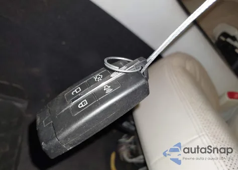 2011 Lincoln Mks z USA, uszkodzony, nr VIN 1LNHL9DR7BG605954